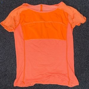 Women’s Lululemon Tshirt